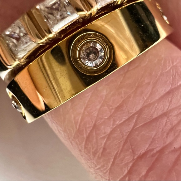 18K HGE Gold Band Ring love Crystal inlaid gold ring Size about an 8 Yellow Gold - Picture 3 of 12